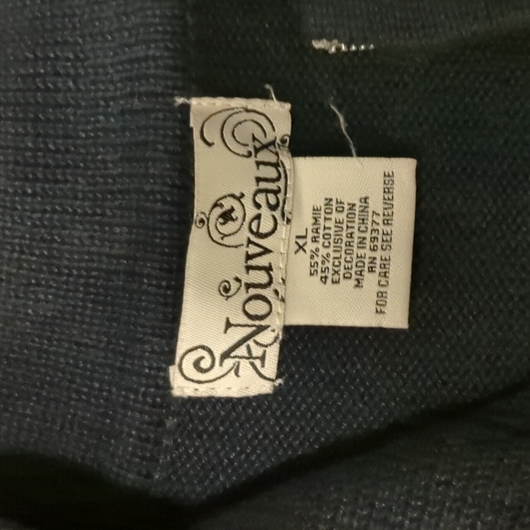 Vintage Nouveaux Holiday Embroidered Sweater Vest - Picture 7 of 10